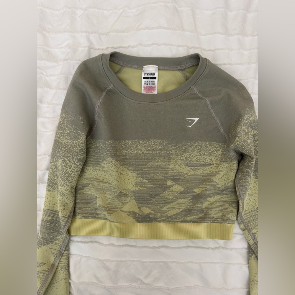 Gymshark long sleeve crop top